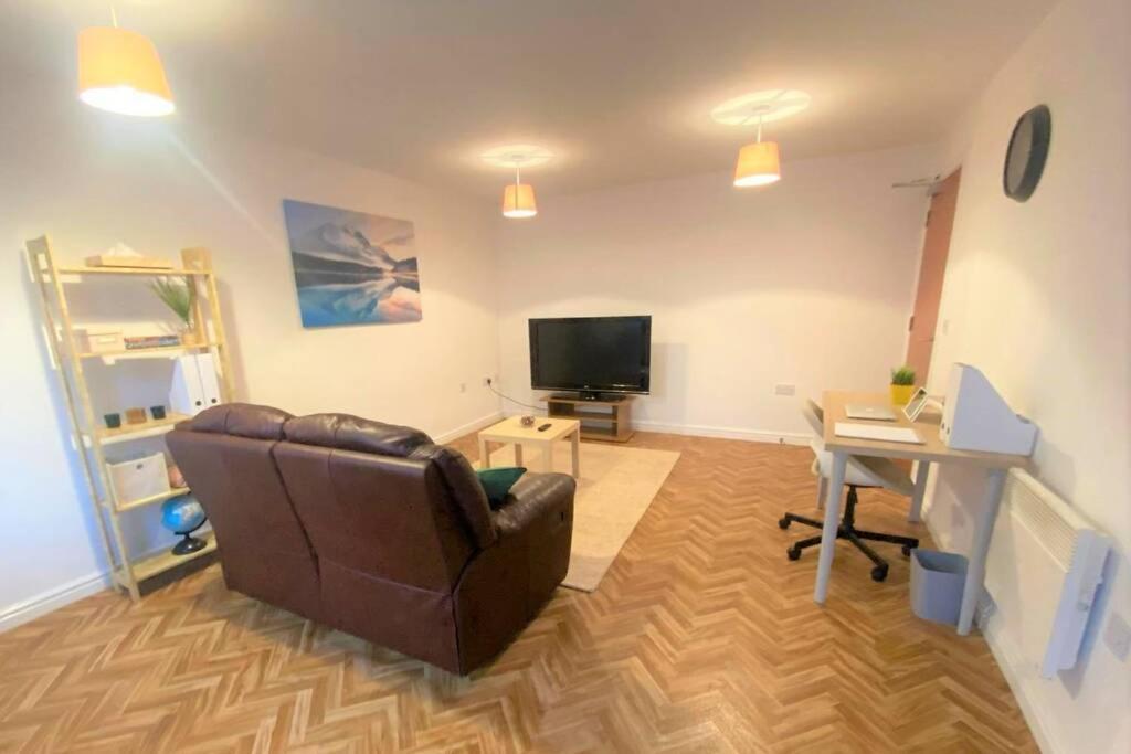 The Onyx Suite - 1 Bed Apartment W/ Free Parking كارديف المظهر الخارجي الصورة